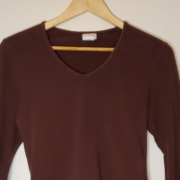 Basic Brown Long Sleeve V-Neck Top - Picture 4 of 9